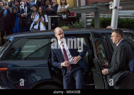 London, Großbritannien. 18 Jan, 2018. Der Herzog von Cambridge kommt an Evelina Londoner Kinder Krankenhaus Veteranen, die jetzt im Krankenhaus, sind als Teil der 'Schritt in die Gesundheit", ein Programm, das von der königlichen Stiftung unterstützt zu ex-Soldaten und Frauen, für ihre Ehegatten und die unterhaltsberechtigten Personen finden Beschäftigung in den NHS helfen die Arbeit zu erfüllen. Credit: Guy Corbishley/Alamy leben Nachrichten Stockfoto