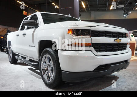 Montreal, Kanada. 18 Jan, 2018. Die Chevrolet Silverado Pick-up-Truck am Montreal Auto Show. Credit: Mario Beauregrad/Alamy leben Nachrichten Stockfoto