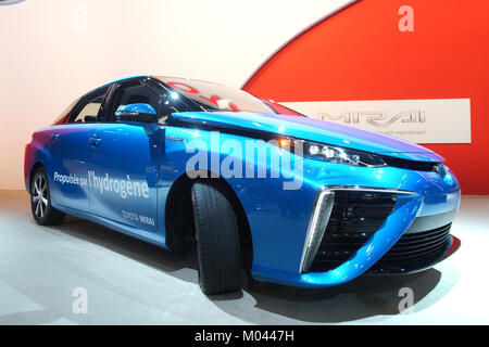 Montreal, Kanada. 18 Jan, 2018. Die mit Wasserstoff betriebenen Toyota Mirai am Montreal Auto Show. Credit: Mario Beauregrad/Alamy leben Nachrichten Stockfoto