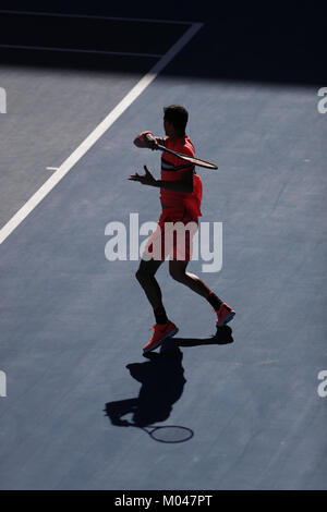 Melbourne, Australien. 19 Jan, 2018. Bulgarischen Tennisspieler Grigor Dimitrov ist in Aktion während seiner 3. Runde der Australian Open vs russischen Tennisspieler Andrej Rublev am 19 Jan, 2018 in Melbourne, Australien.- Gutschrift: Yan Lerval/Alamy leben Nachrichten Stockfoto