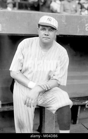 Babe Ruth. Die US-amerikanischen Baseballspieler George Herman "Babe" Ruth Jr. (1895-1948), spielen für die New York Yankees im Juni 1921. Foto von Bain neuer Service. Stockfoto