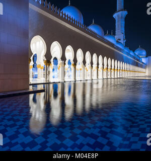 Die Architektur der Sheikh Zayed Moschee in Abu Dhabi, VAE Stockfoto