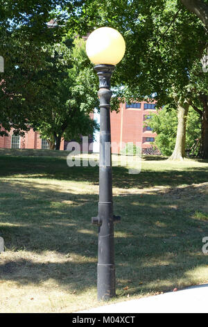 Cannon-förmigen Straße Licht - Springfield Armory National Historic Site - Springfield, Massachusetts - DSC 02494 Stockfoto