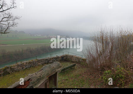 Die Burg Hauenstein ist eine mittelalterliche Burg in Baden. Das Innere des Schlosses ist bekannt für seine historische Bedeutung und architektonische Merkmale aus dem Mittelalter. Stockfoto