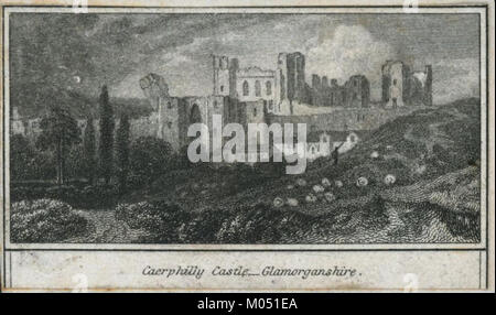 Caerphilly Castle in Glamorganshire, Wales, ist eine der größten und eindrucksvollsten mittelalterlichen Befestigungsanlagen Großbritanniens. Bekannt für seine ausgedehnte Wasserverteidigung und Geschichte. Stockfoto