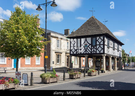 17. jahrhundert Royal Wootton Bassett Rathaus Museum, High Street, Royal Wootton Bassett, Wiltshire, England, Vereinigtes Königreich Stockfoto