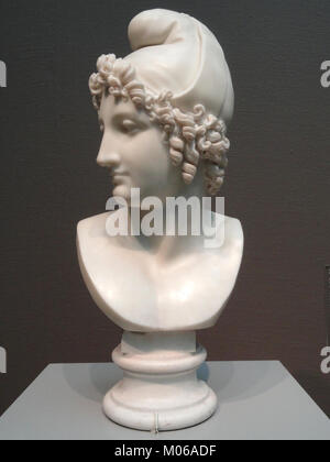 Antonio Canovas Marmorbüste von 1809 zeigt die mythologische Figur mit klassischer Präzision und veranschaulicht neoklassizistischen Stil und skulpturale Meisterschaft. Stockfoto