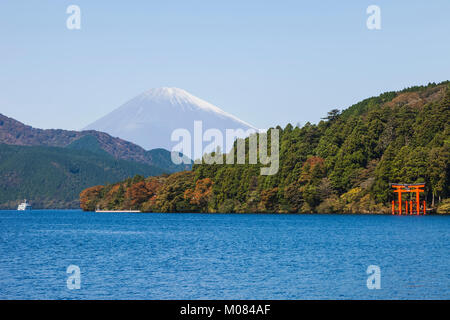 Japan, Honshu, Fuji-Hakone-Izu Nationalpark, See Ashinoko und Mt. Fuji Stockfoto