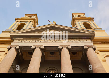 Mose und Aaron Kirche, Waterlooplein, Amsterdam, Niederlande. Im Jahre 1841 geweiht und in einem neoklassischen und barocken Stil erbaut. Stockfoto