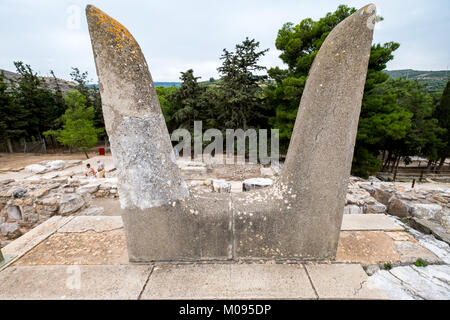 Weihe Hörner, Heiliger Stier Hörner, das Symbol des Heiligen Stier aus Stein, Teile des Minoischen Tempelanlage von Knossos, Palast von Knossos, die alte c Stockfoto