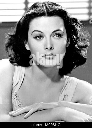 Hedy Lamarr (Hedwig Eva Maria Kiesler: 1914-2000), Werbefoto der in Österreich geborenen amerikanischen Schauspielerin und Erfinderin, aufgenommen für den Film Genosse X, 1940. Stockfoto