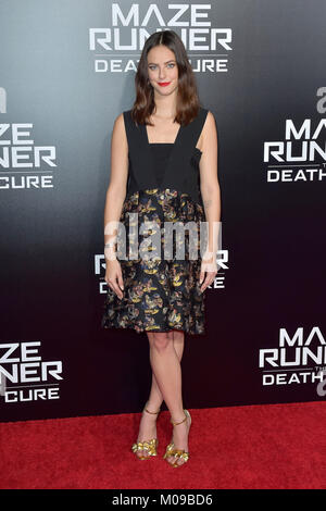 Los Angeles, Kalifornien, USA. 18. Januar, 2018. Kaya Scodelario nimmt an den Ventilator Screening von Twentieth Century Fox's "aze Runner: Der Tod Heilung" bei AMC Century City 15 Theater am 18. Januar 2018 in Century City, Kalifornien. Credit: Geisler-Fotopress/Alamy leben Nachrichten Stockfoto