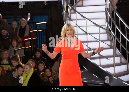 Borehamwood, Großbritannien. 19 Jan, 2018. Celebrity Big Brother Rachel Johnson hat aus dem Haus vertrieben wurden. Credit: Laura De Meo/Alamy leben Nachrichten Stockfoto