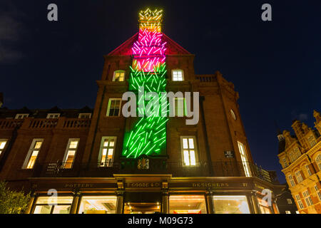 London, Großbritannien. 19 Jan, 2018. South Audley Street in Mayfair, hosts Simon Corder von Ast 3 leichte Installation. Lumiere London ist ein Lights Festival, präsentiert eine Reihe von Kunst im öffentlichen Raum arbeiten und Lichtinstallationen in der Hauptstadt. Credit: Imageplotter Nachrichten und Sport/Alamy leben Nachrichten Stockfoto