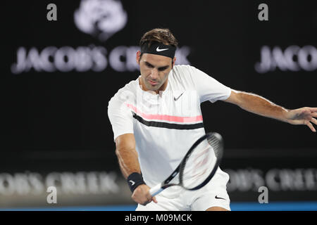 Melbourne, Australien. 20 Jan, 2018. Schweizer Tennisspieler Roger Federer ist in Aktion während seiner 3. Runde der Australian Open Tennis Player vs Franzosen Richard Gasquet am 20 Jan, 2018 in Melbourne, Australien.- Gutschrift: Yan Lerval/Alamy leben Nachrichten Stockfoto