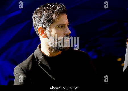 Cornella del Llobregat, Spanien. 18 Jan, 2018. RCDE Stadium, Cornella del Llobregat, Barcelona, Spanien. Quique Sanchez Flores vor dem La Liga Match in der 20. Runde zwischen RCD Espanyol v FC Sevilla an RCDE Stadion am 21. Januar 2018 in Carmella del Llobregat, Barcelona, Spanien. Credit: G. Loinaz/Alamy leben Nachrichten Stockfoto