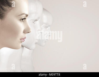 Frau und Roboter - künstliche Intelligenz Konzept Stockfoto