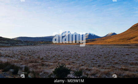 Die Red Cuillin Berge auf der Insel Skye, Schottland sind ein Magnet für Wanderer, Spaziergänger und Kletterer Stockfoto