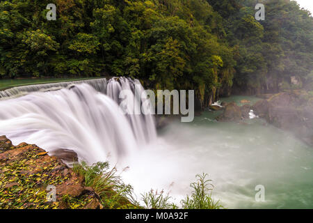 Wasserfall in Taiwan Stockfoto