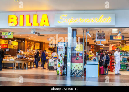 Billa Supermarkt, Flughafen Prag, Tschechische Republik Stockfoto