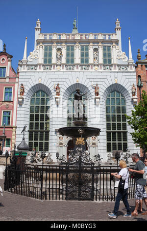 Der Artushof (Dwór Artusa) und Neptunbrunnen in Danzig, Polen, Europa Stockfoto