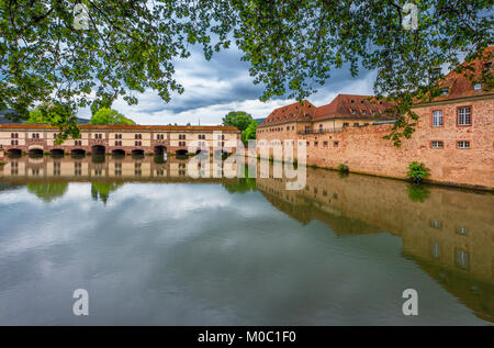 Blick auf die Barrage Vauban im Kleinen Frankreich Quartal. Straßburg, Frankreich Stockfoto