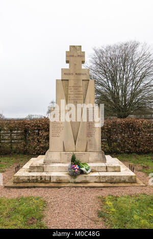 Denkmal "aquis Mariaux" die Erinnerung an den Zweiten Weltkrieg in Moussy, Nievre, Bourgogne, Frankreich Stockfoto