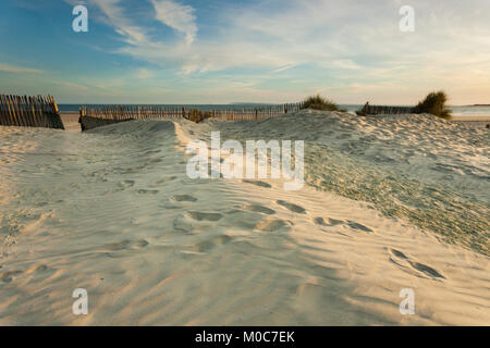 Sonnenuntergang an der West Wittering Strand in West Sussex, England. Stockfoto