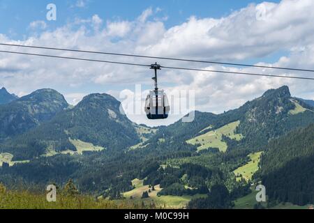 Gondel einer Seilbahn in der bayerischen Region Algen, Deutschland Stockfoto