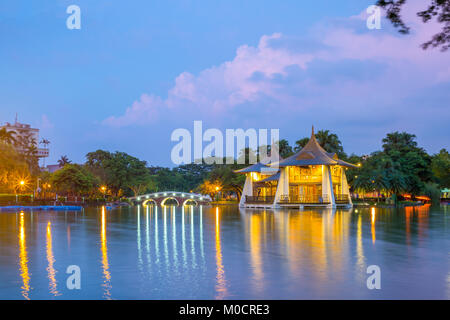 Nacht Szene von Taichung in Zhongshan Park Stockfoto