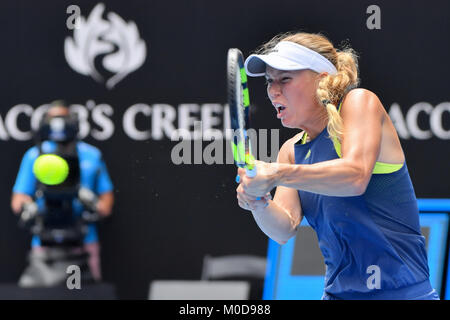 Januar 21, 2018: 2. Samen Caroline Wozniacki aus Dänemark in Aktion gegen Magdalena Rybarikova der Slowakei in eine 4. Runde am Tag sieben der Australian Open 2018 Grand Slam Tennis Turnier in Melbourne, Australien. Wozniacki gewann 63 60. Sydney Low/Cal Sport Media Credit: Cal Sport Media/Alamy leben Nachrichten Stockfoto