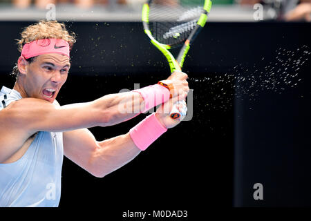 Januar 21, 2018: 1. Samen Rafael Nadal aus Spanien in Aktion gegen 24 Samen Diego Schwartzman in Argentinien mit einer 4. Runde am Tag sieben der Australian Open 2018 Grand Slam Tennis Turnier in Melbourne, Australien. Sydney Low/Cal Sport Media Credit: Cal Sport Media/Alamy leben Nachrichten Stockfoto