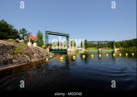 Dies ist die alten grossen Chaudiere Damm auf der französischen Fluss Stockfoto