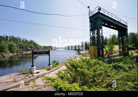 Dies ist die alten grossen Chaudiere Damm auf der französischen Fluss Stockfoto