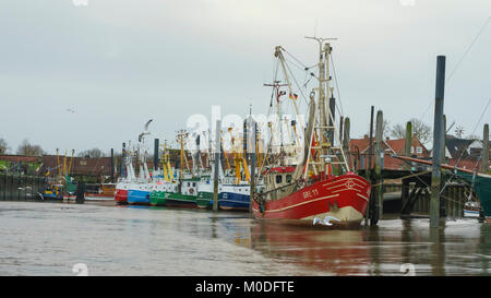 Schiff (Trawler) ditzum Winter Stockfoto