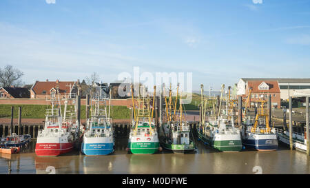 Schiff (Trawler) ditzum Winter Stockfoto