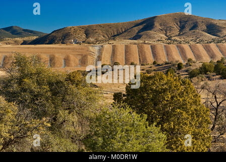 Aufgearbeitete Lagerbestände von industriellen Abfällen auf Freeport-McMoRan Copper & Gold Inc. Tyrone Mine in der Nähe von Silver City, New Mexico, USA Stockfoto