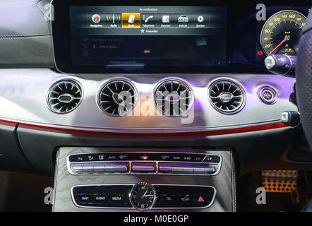 Auto Lüftung und Klimaanlage - Details und Kontrollen der modernen Auto. Stockfoto