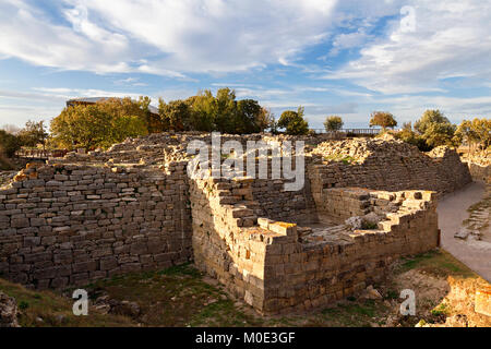 Stadtmauer und die Ruinen von Troja, Truva, UNESCO-Weltkulturerbe ...