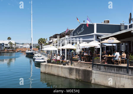 Knysna Quays resort Western Cape Südafrika. Dezember 2017. Die touristischen Hafen an Knysnaknown zum Bootfahren und seine Restaurants Stockfoto