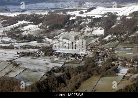 Luftaufnahme des Derbyshire Dorf Eyam, Großbritannien Stockfoto