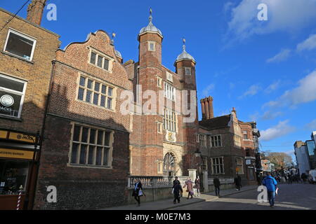 Abbot's Hospital (aka das Krankenhaus der Heiligen Dreifaltigkeit), High Street, Guildford, Surrey, England, Großbritannien, USA, UK, Europa Stockfoto