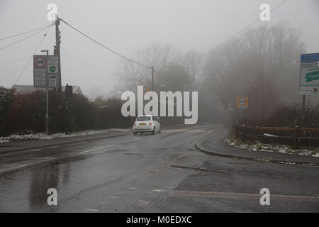 Biggin Hill, Großbritannien, 21. Januar 2018, Foggy in Biggin Hill, Kent nach leichtem Schneefall und Temperaturen nahe dem Gefrierpunkt © Keith Larby/Alamy Leben Nachrichten bleiben Stockfoto