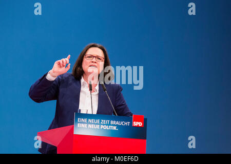 Bonn, Deutschland. 21. Januar 2018. Deutsche SPD-Politikerin Andrea Nahles Adressen der Delegierten. SPD-Sonderparteitag im World Conference Center Bonn zu erörtern und zu genehmigen, die Optionen in eine Große Koalition mit der CDU, Christdemokraten zum eingeben, bevor sie der SPD-Mitglieder zur Genehmigung vor. Foto: Bettina Strenske/Alamy leben Nachrichten Stockfoto