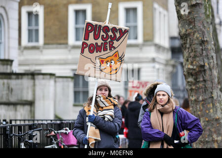 London, Großbritannien. 21 Jan, 2018. 21 Jan, 2018. Hunderte von Menschen besuchen die Zeiten bis März der Frauen, beginnend bei Richmond Terrasse, gegenüber der Downing Street. Penelope Barritt/Alamy Live News Credit: Penelope Barritt/Alamy leben Nachrichten Stockfoto