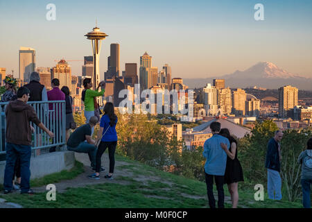 Usa, Washington, Seattle, Ansicht von Kerry Park, Space Needle. Stockfoto