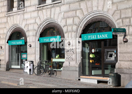 Kopenhagen - 11. März: Jyske Bank Filiale am 11. März in Kopenhagen, Dänemark 2011. Jyske Bank hat kürzlich 757 Millionen DKK Der Gewinn für 2010 (6. Stockfoto