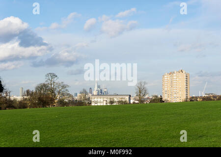 Central London und der Shard von brockwell Park in Herne Hill, South London gesehen. Stockfoto