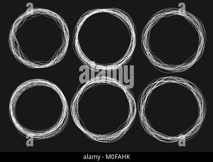 Satz mit 6 runden grunge Frames auf dem schwarzen Hintergrund Stock Vektor