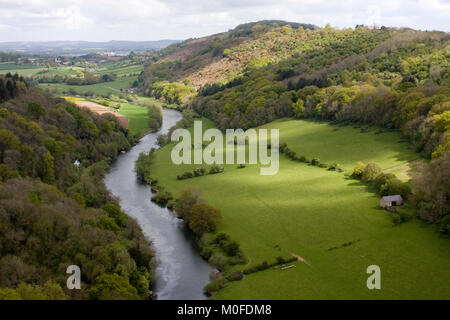 Vista des Flusses Wye aus symond von Yat Rock, Wald von Dean, England Stockfoto